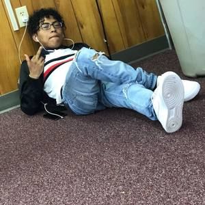 Meet your Posher, Estevan